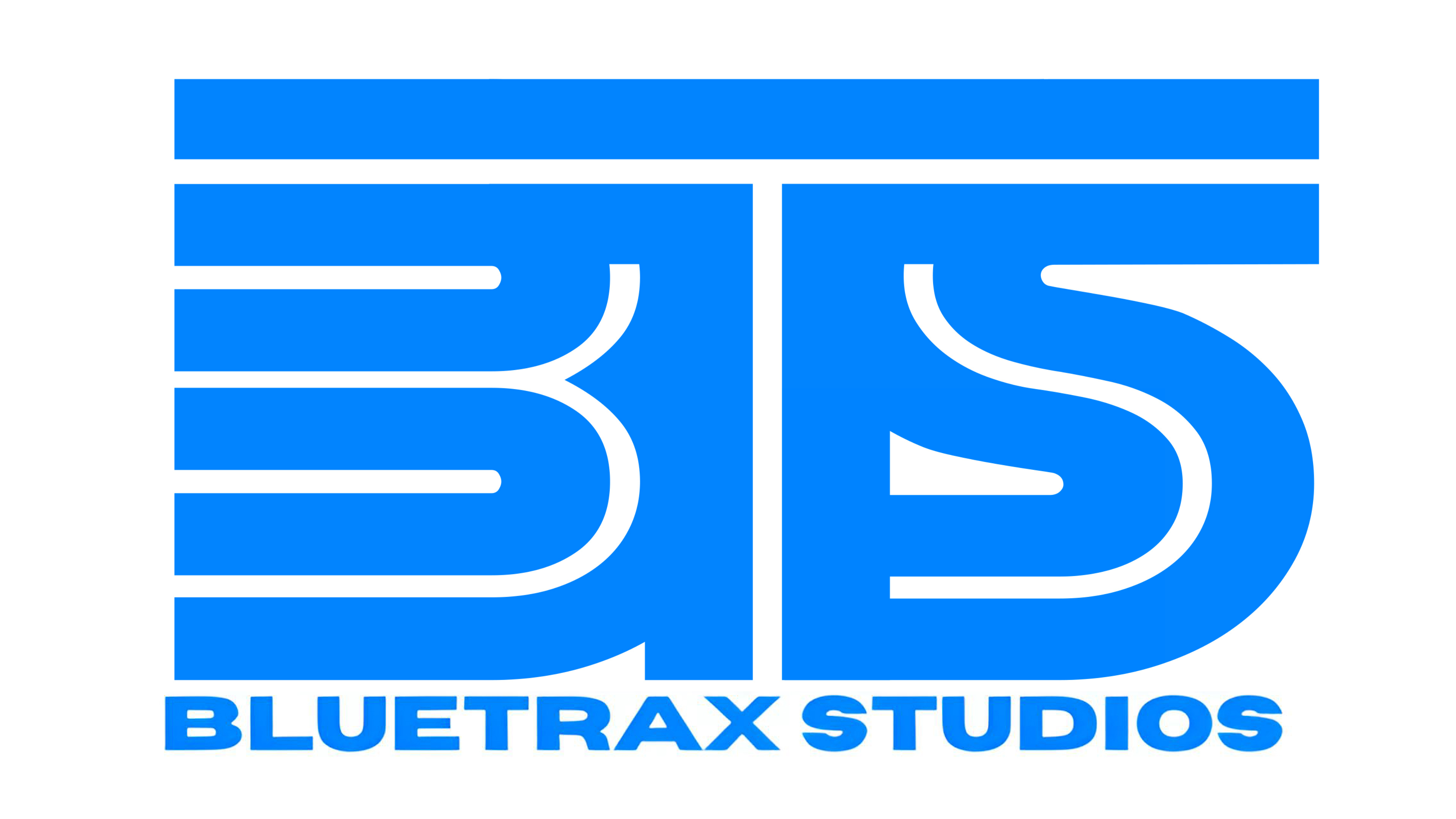 (c) Bluetraxstudio.com